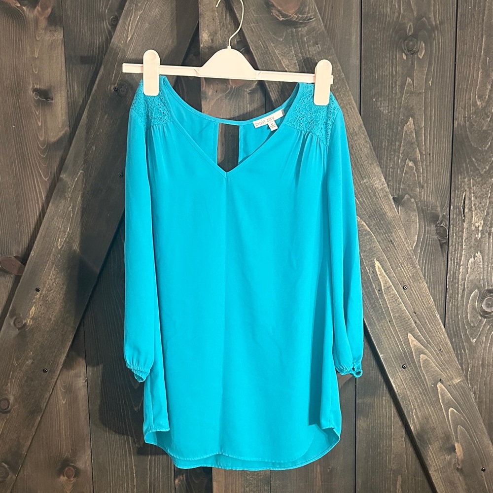 Elegant Blue Women's Blouse